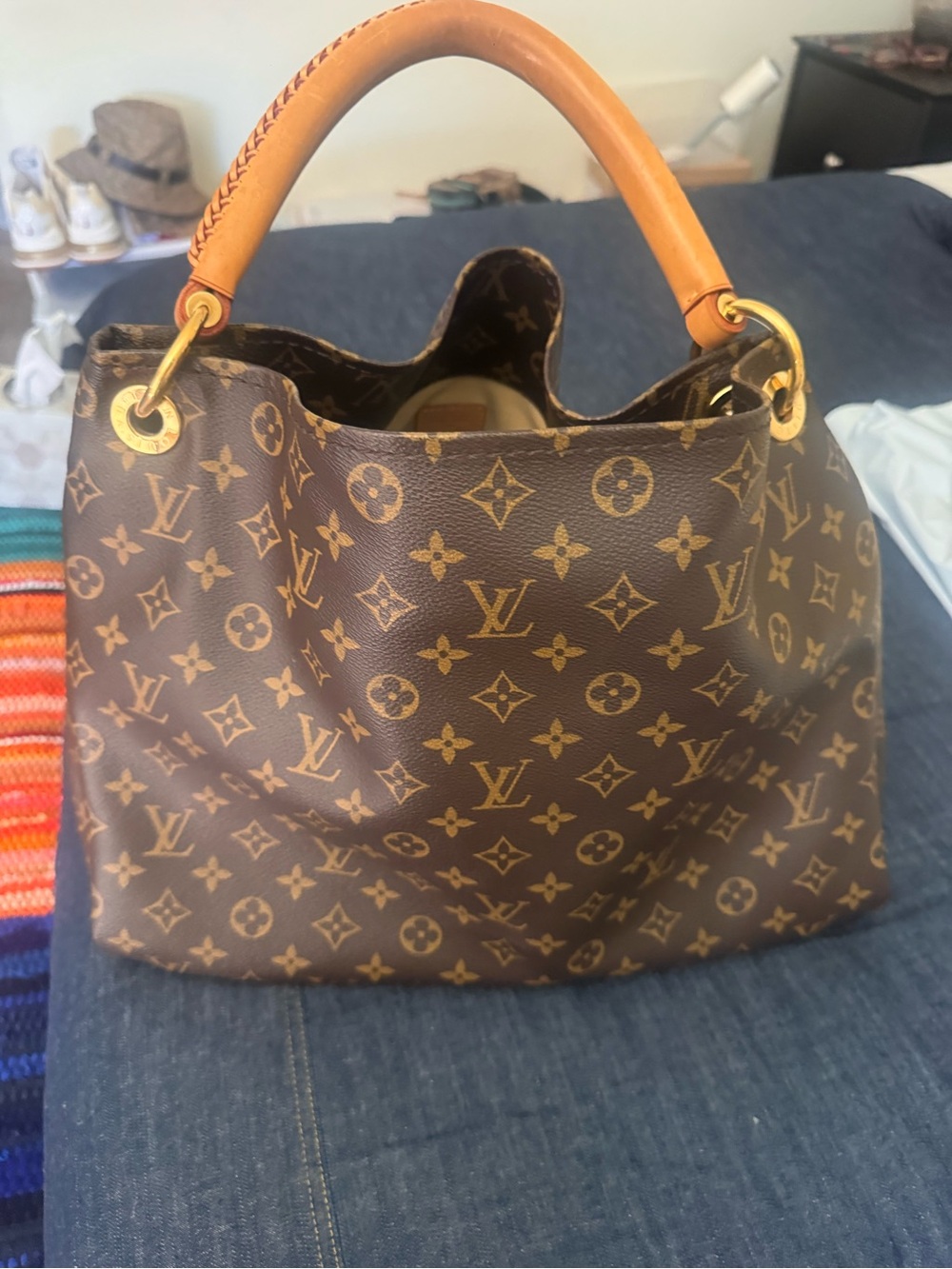 Louis Vuitton Monogram Canvas Shoulder Bag - Brown & Tan